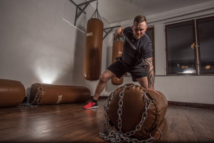 how to mount heavy bags