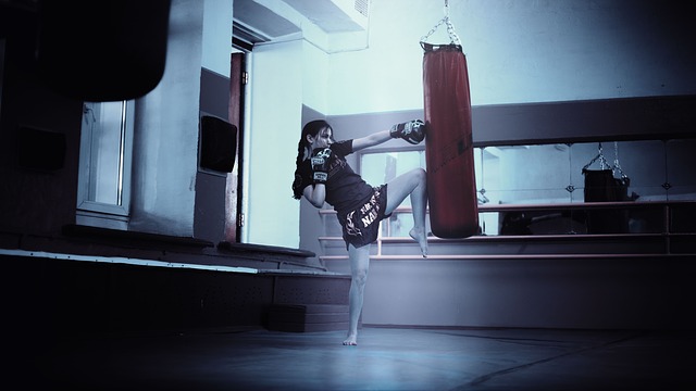 Should I train in boxing vs kickboxing?