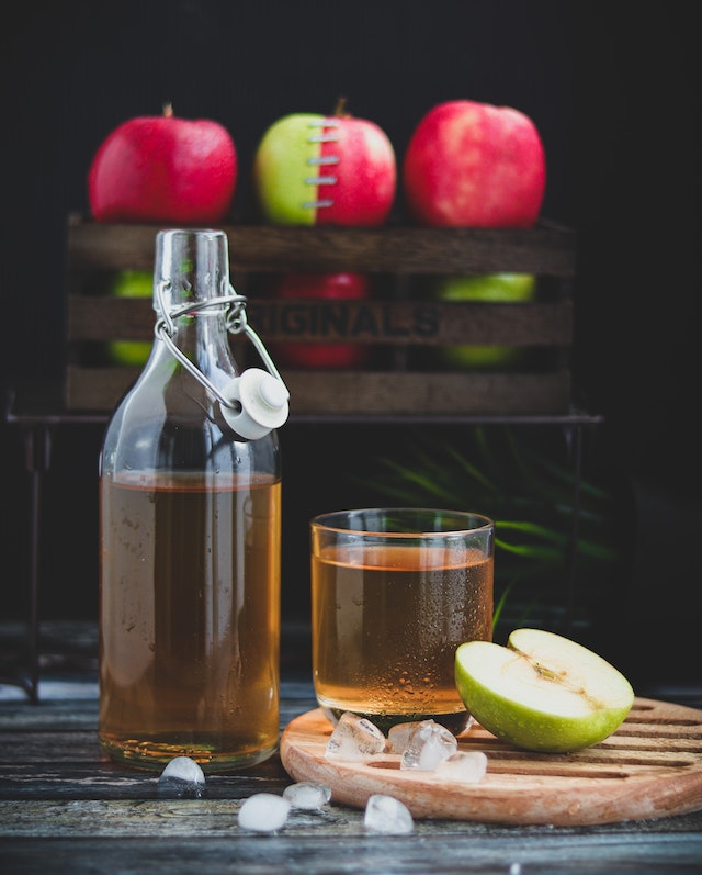 apple cider for cleaning boxing gloves